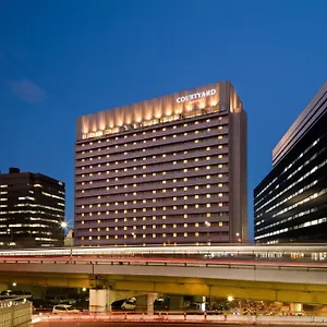 Отель Courtyard By Marriott Shin-osaka Station, Осака