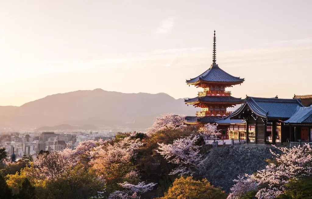 Hotel Legasta Gion Shirakawa Киото Япония